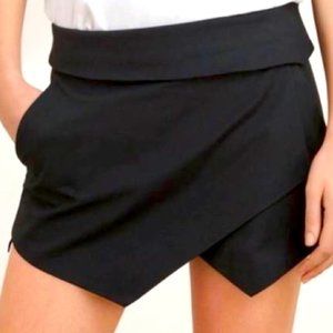 aritzia Talula beeklee skort gray size 4